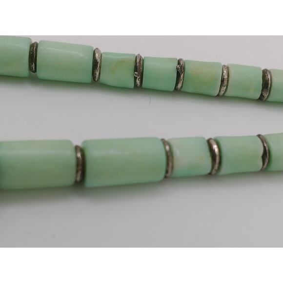 Vintage Light Green Bone and Silver Necklace 8 3/4" - Picture 8 of 12